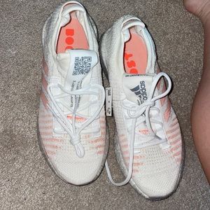 BNWT ADIDAS PURE BOOST HD SIZE 7 womens